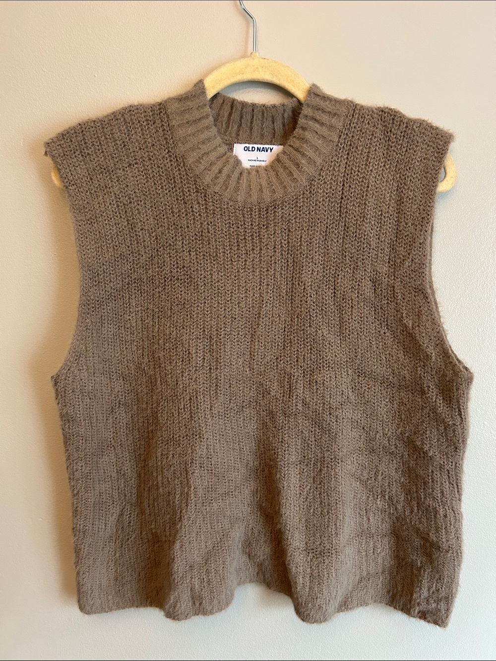 Old Navy Knit Sleeveless Brushed Sweater Vest in Taupe Brown - Women's SZ L